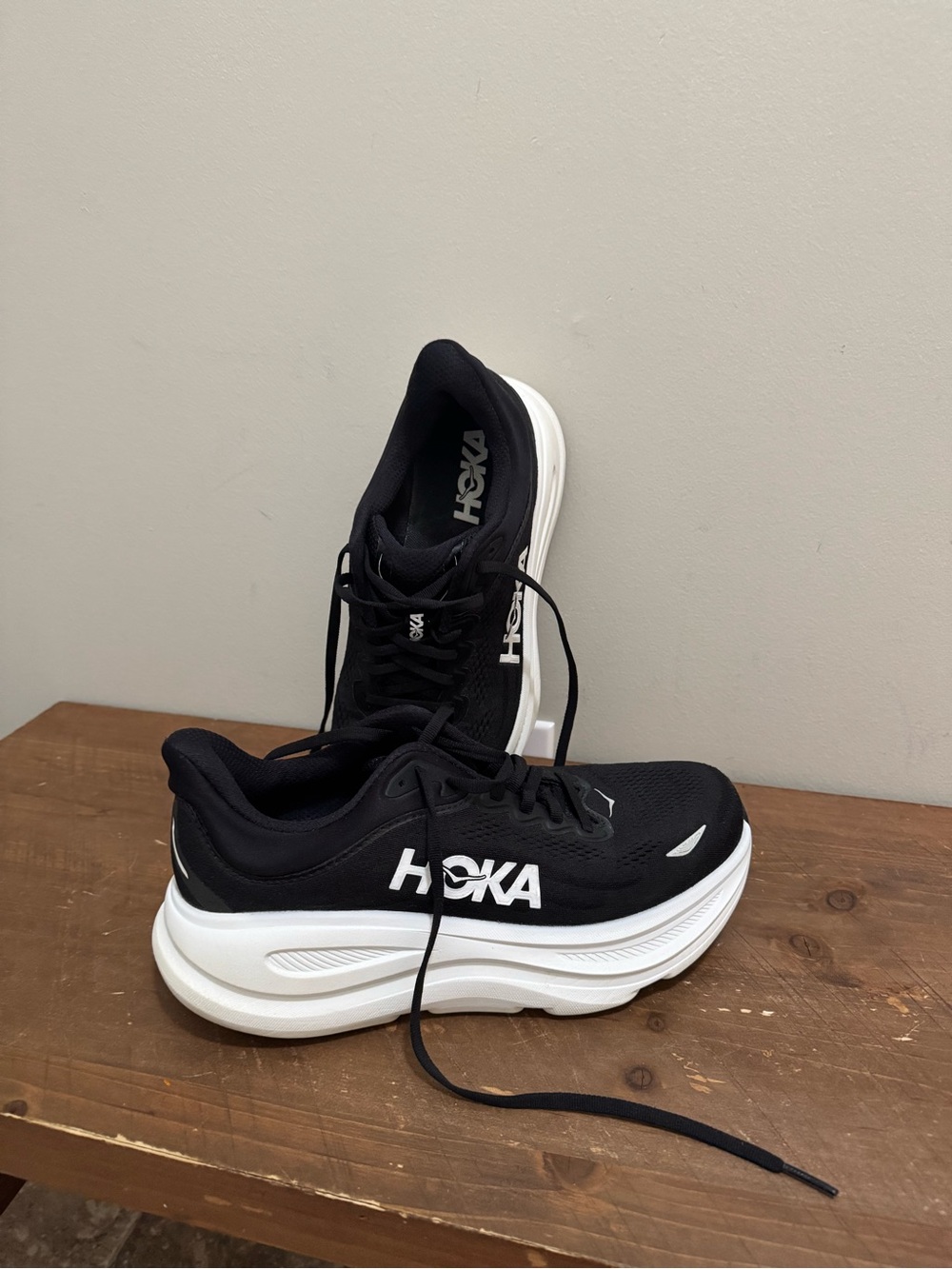 HOKA Bondi Women’s Sneakers Size 10 - Picture 5 of 8